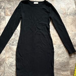Universal Thread Black Long Sleeve Dress